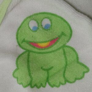 17 x 21 inch terry cloth bath towel with frog design, 2005